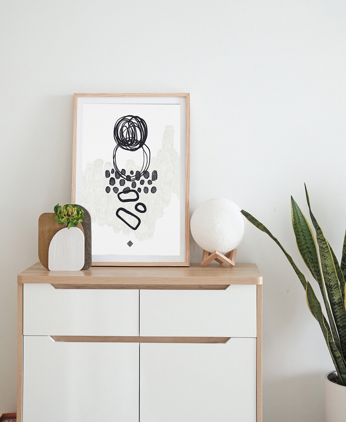 Free Printable: Black and White Abstract Art for Your Minimalist Decor
