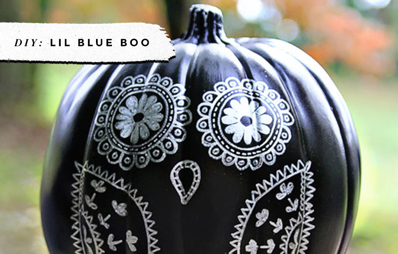 Black & White Pumpkins: Easy, Minimal, No-Carve Ideas • Little Gold Pixel • photo via Lil Blue Boo