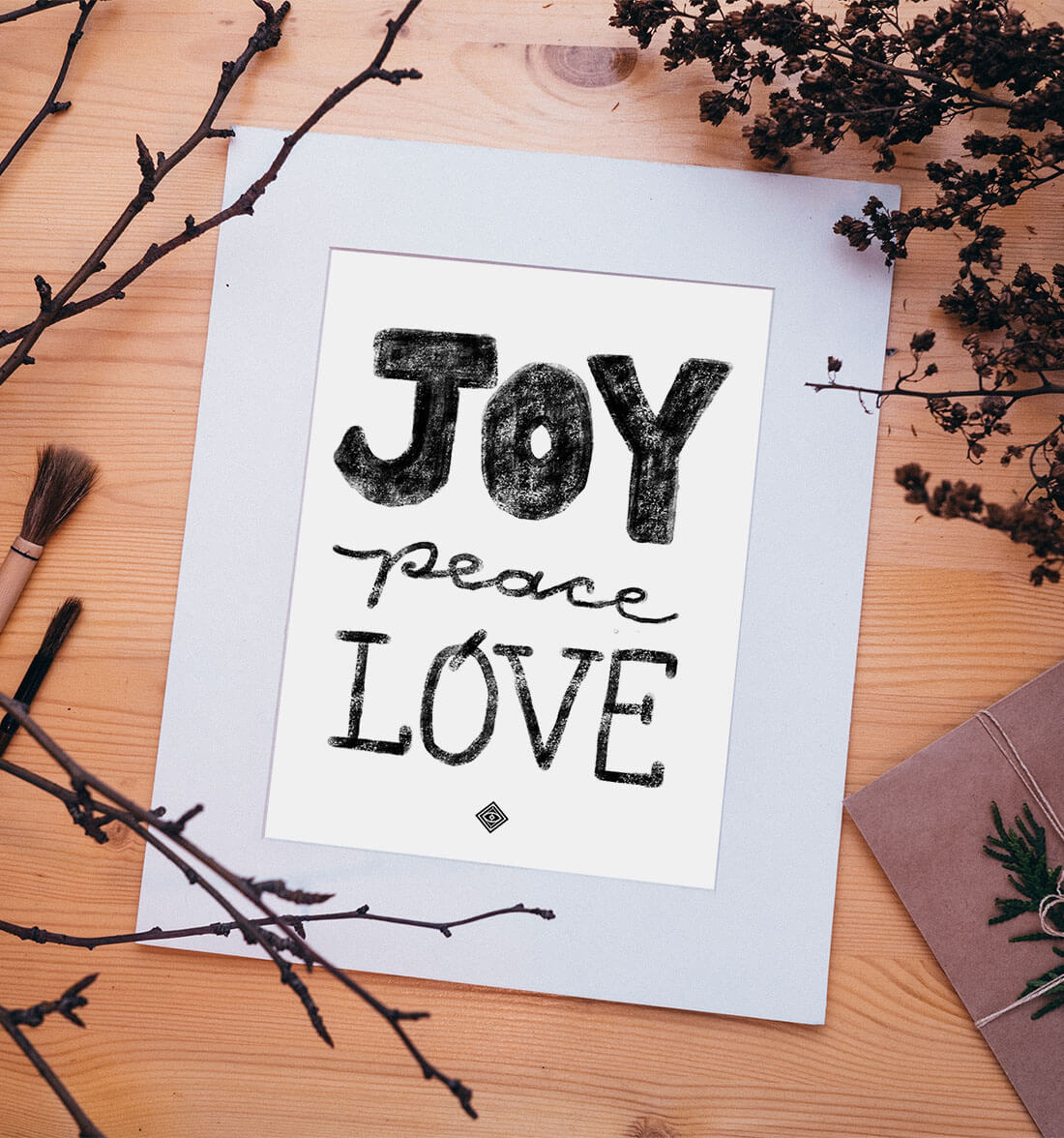 Joy Peace Love Holiday Free Printable • Little Gold Pixel • In which I share a handlettered Joy Peace Love holiday free printable to use as a card or decor this holiday season. Download, print and hang today! #holidayprintable #christmasprintable #joypeacelove #freeprintable #freebies