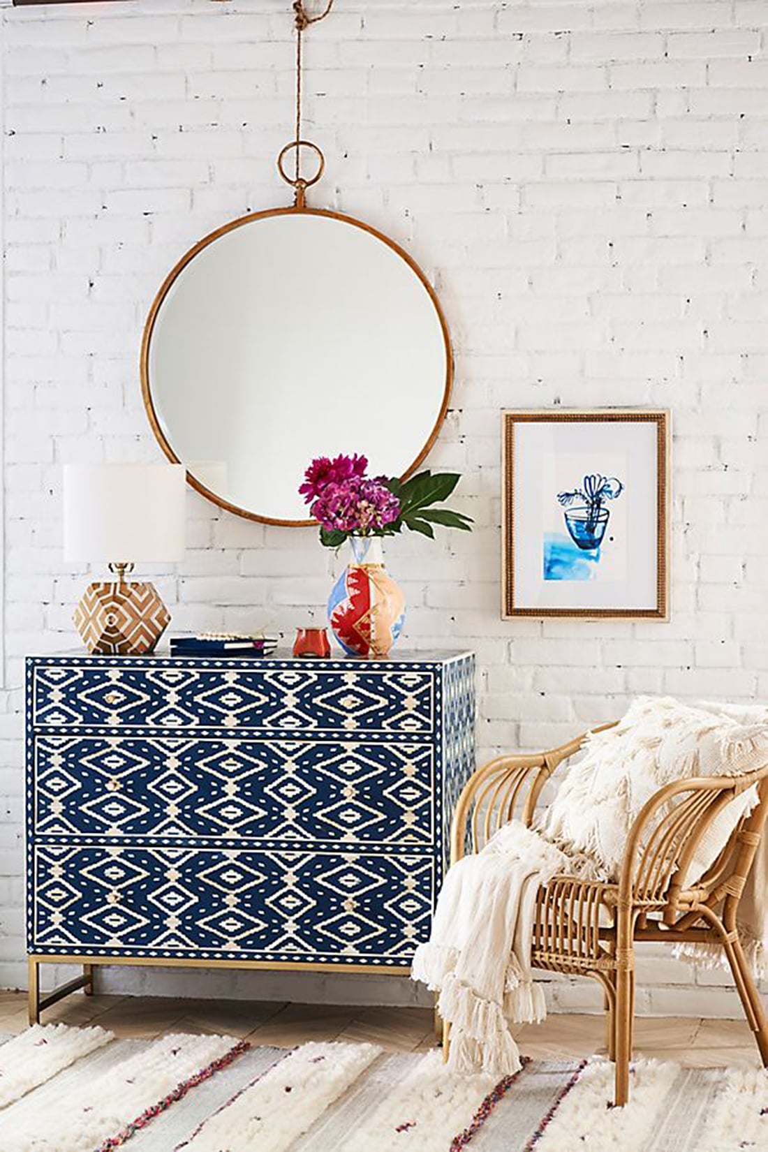 Why Round Mirrors are On Trend