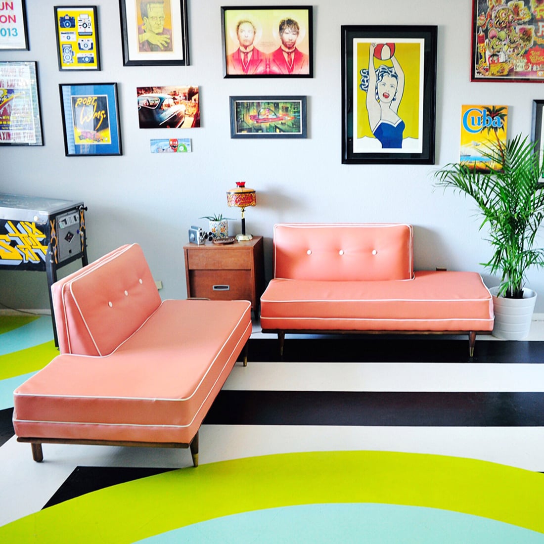 Wall Around the World: A Gallery Wall Series by Little Gold Pixel • Part 7: Colorful Mid-Century Gallery Walls in Arizona