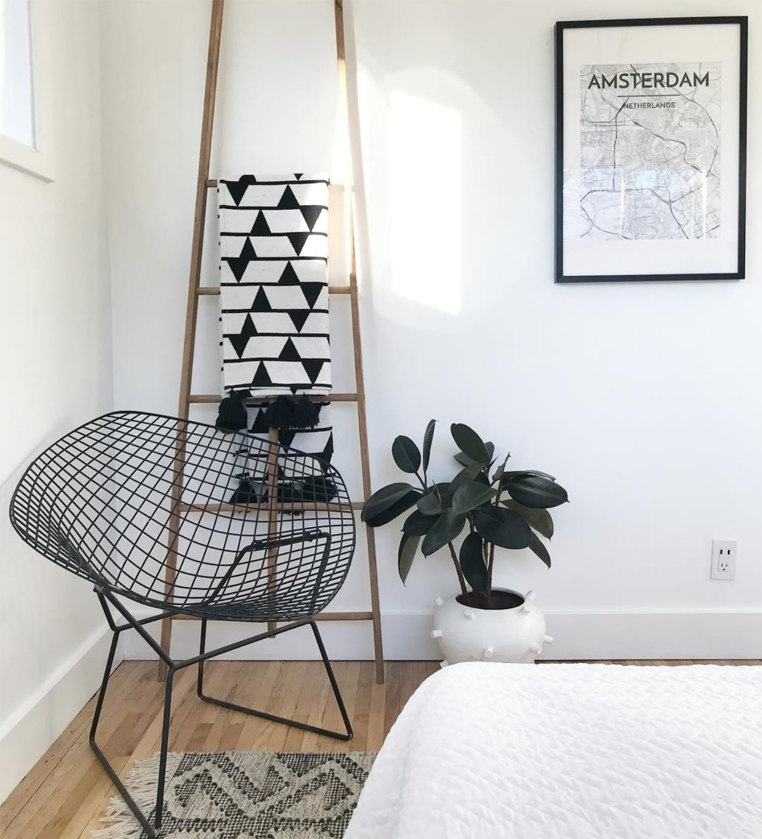 Wall Around the World: A Gallery Wall Series by Little Gold Pixel • Part 9: Scandinavian Boho Gallery Walls in Utah